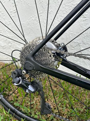 Used Canyon Endurace CF SL 8 Disc Di2 2021 2021 Road & Gravel, Negro — image 2 of 4