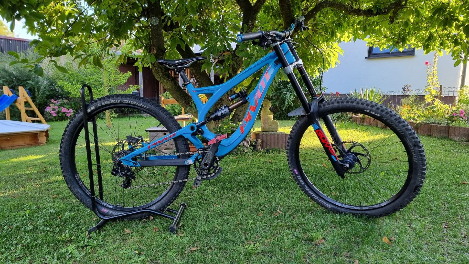 Pivot Phoenix SRAM GX DH | buycycle