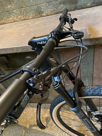 Used Berria MAKO 6 2024 2024 Mountainbike, Black, 29 — image 4 of 17