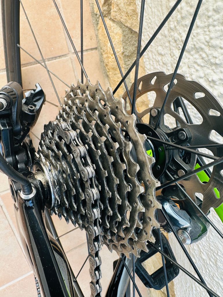 Used Cannondale Synapse Carbon Disc Ultegra 2018 2018 Road & Gravel, Black — image 4 of 14