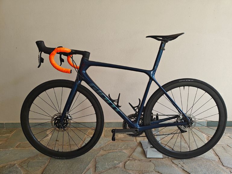 Used Giant TCR Advanced SL 0 Disc 2020 2020 Road & Gravel — image 4 of 5