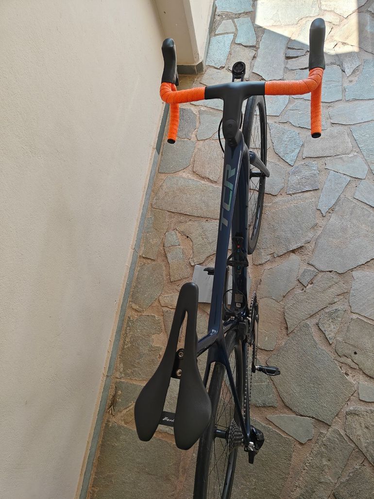 Used Giant TCR Advanced SL 0 Disc 2020 2020 Road & Gravel — image 3 of 5