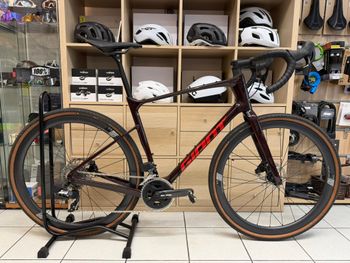 Used Giant Revolt, Advanced Pro 1 2022 2022 Racefiets & gravel