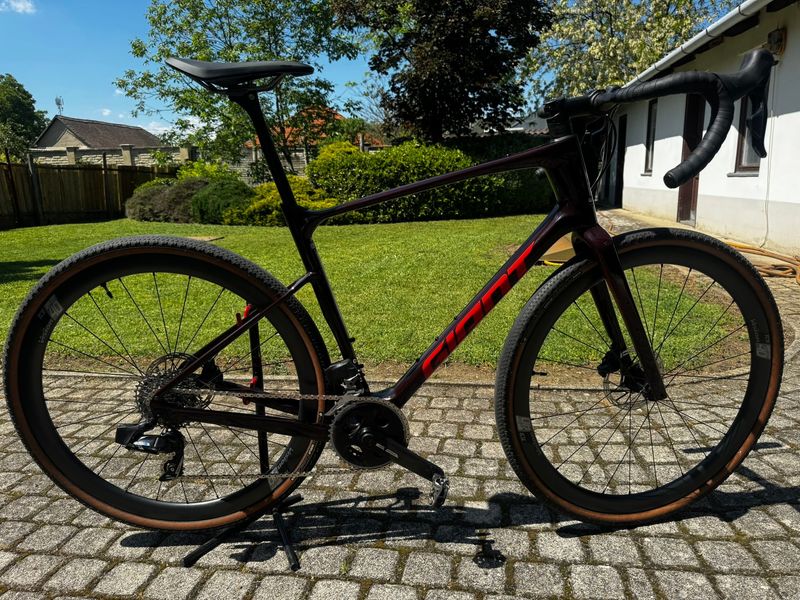 Used Giant Revolt, Advanced Pro 1 2022 2022 Road & Gravel, Red — image 3 of 20
