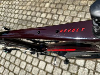 Used Giant Revolt, Advanced Pro 1 2022 2022 Road & Gravel — image 4 of 20