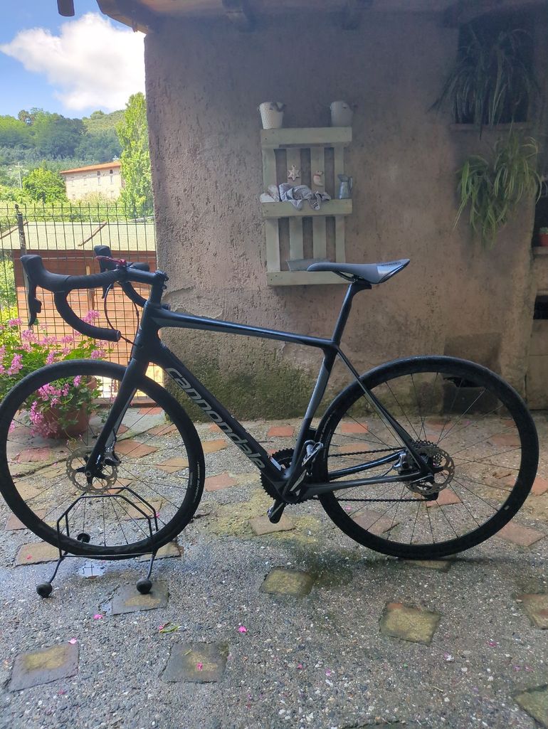 Used Cannondale Synapse Carbon Disc RED eTap 2018 2018 Road & Gravel — image 2 of 3