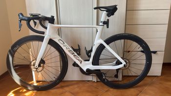 Used Orbea ORCA AERO M20iLTD 2024 2024 Road & Gravel, White — image 2 of 3