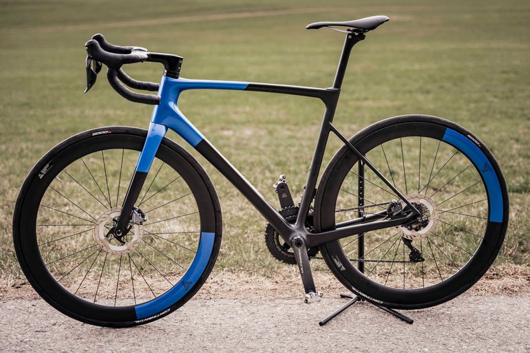 Used Airstreeem Triple EEE Shimano Ultegra Di2 2020 Road & Gravel, Negro — image 1 of 9