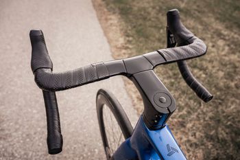 Used Airstreeem Triple EEE Shimano Ultegra Di2 2020 Road & Gravel, Negro — image 2 of 9