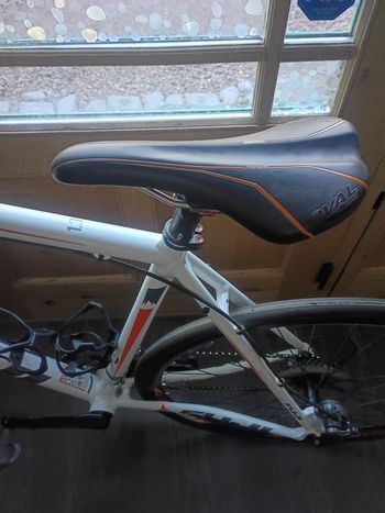 Used Fuji Sportif 1.3 2014 2014 Road & Gravel, White — image 6 of 11