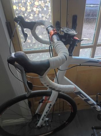 Used Fuji Sportif 1.3 2014 2014 Road & Gravel, White — image 5 of 11