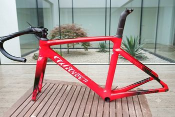 Used wilier cento10 SL Wilier cento10 SL Custom Frameset 2023 Road & Gravel — image 5 of 5