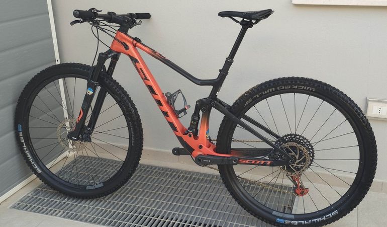 Used Scott Spark RC 900 Team 2019 2019 Mountainbike, Nero — image 6 of 9