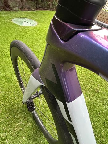 Used Trek Émonda SL 6 2024 2024 Road & Gravel — image 5 of 8