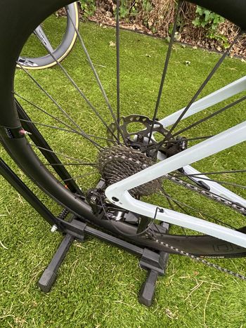 Used Trek Émonda SL 6 2024 2024 Road & Gravel — image 3 of 8