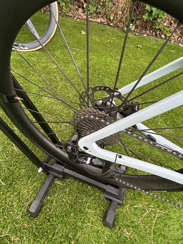 Used Trek Émonda SL 6 2024 2024 Road & Gravel — image 3 of 8