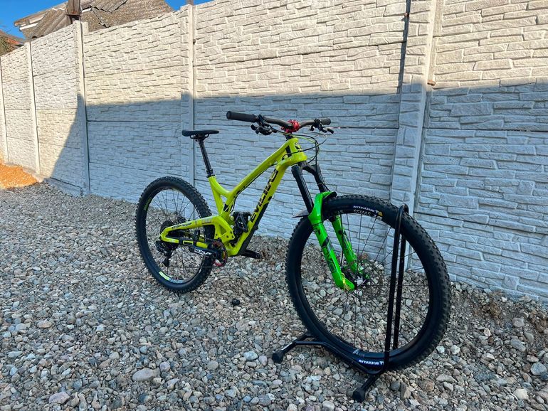 Used Evil Insurgent XT Jenson 2018 2018 Mountainbike, Green — image 7 of 7