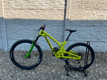 Used Evil Insurgent XT Jenson 2018 2018 Mountainbike, Green — image 2 of 7