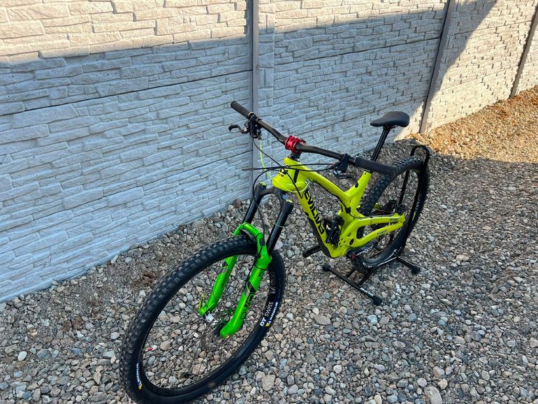 Used Evil Insurgent XT Jenson 2018 2018 Mountainbike, Green — image 6 of 7