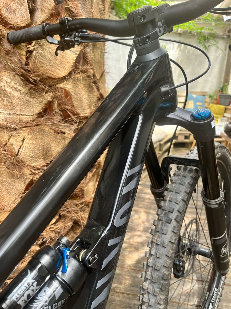 Used Canyon Spectral 29 CF 7 2024 2024 Mountainbike — image 9 of 11