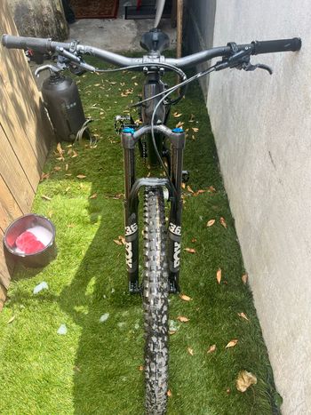Used Canyon Spectral 29 CF 7 2024 2024 Mountainbike — image 4 of 11