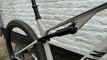 Used Canyon Lux Trail CF 7 2023 2023 Mountainbike — image 12 of 17