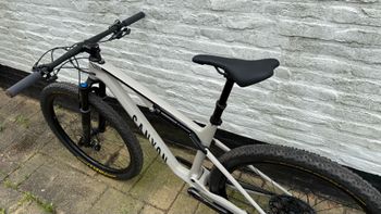 Used Canyon Lux Trail CF 7 2023 2023 Mountainbike — image 17 of 17