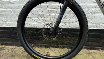 Canyon Lux Trail CF 7 2023 2023 Mountainbike usato, Verde — immagine 14 di 17