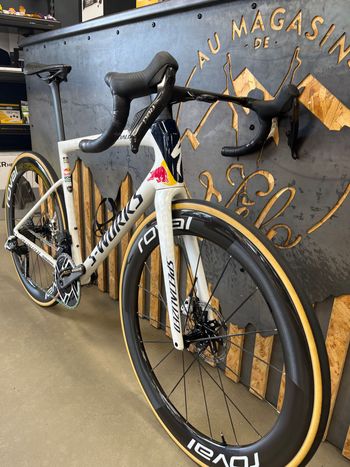 Used Specialized S-Works Tarmac SL8 LTD - Red Bull TdF 2026 2026 Road & Gravel, White — image 2 of 4