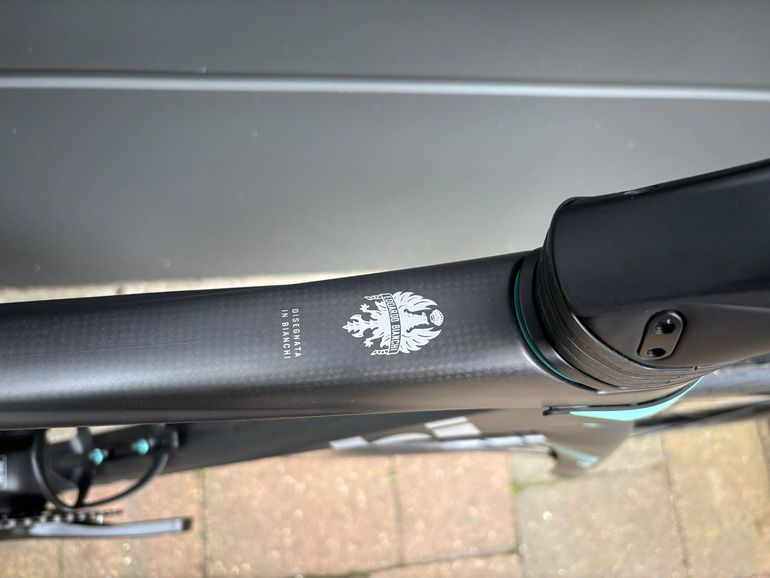 Used Bianchi Oltre PRO SHIMANO ULTEGRA DI2 2025 2025 Road & Gravel, Schwarz — image 11 of 17