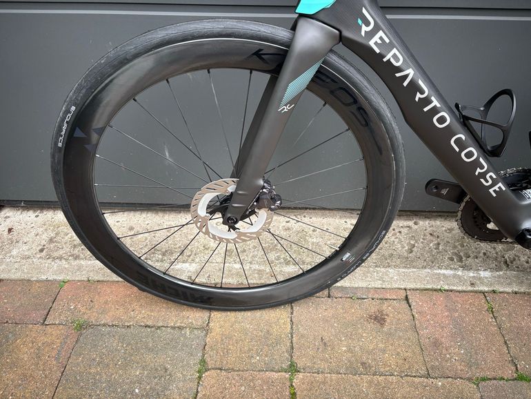 Used Bianchi Oltre PRO SHIMANO ULTEGRA DI2 2025 2025 Road & Gravel, Schwarz — image 16 of 17