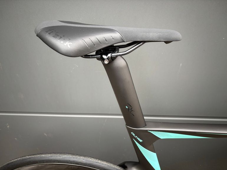 Used Bianchi Oltre PRO SHIMANO ULTEGRA DI2 2025 2025 Road & Gravel, Schwarz — image 10 of 17