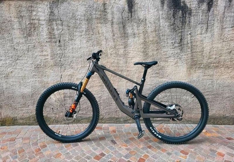 Ghost PATH RIOT FULL PARTY 2024 MTB d'occasion
