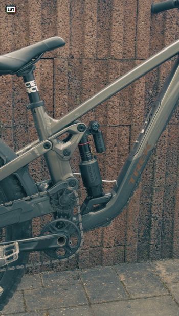 Used Trek Slash Other 2026 Mountainbike, Light Gray — image 3 of 10