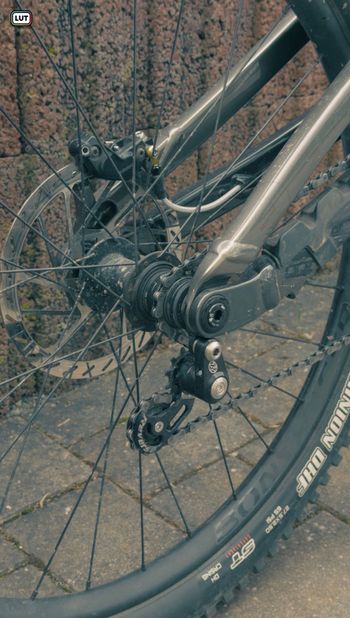 Used Trek Slash Other 2026 Mountainbike, Light Gray — image 6 of 10