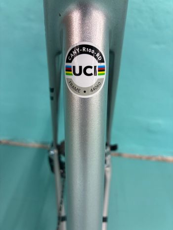 Used Canyon Ultimate CFR eTap 2023 2023 Road & Gravel — image 4 of 5