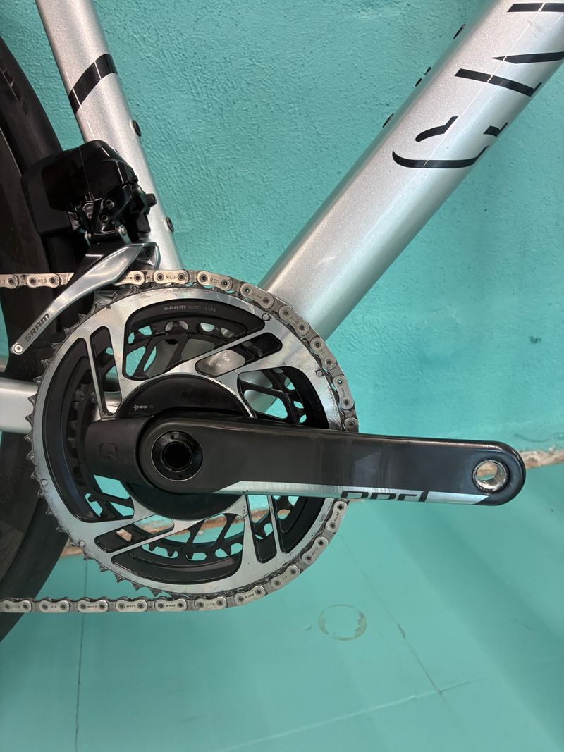 Used Canyon Ultimate CFR eTap 2023 2023 Road & Gravel, Light Gray — image 2 of 5