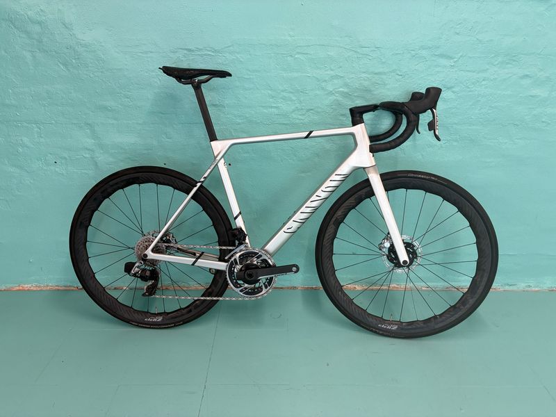 Used Canyon Ultimate CFR eTap 2023 2023 Road & Gravel, Light Gray — image 1 of 5