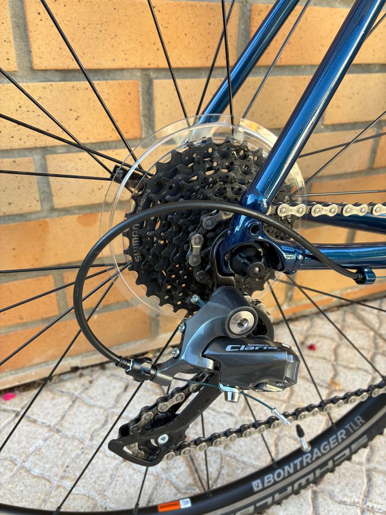 Used Trek Domane AL 2 Rim 2024 2024 Road & Gravel — image 7 of 8