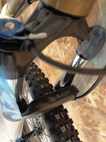 Used Peugeot 29'' Deore 12 Vitesses Taille M 2024 Mountainbike — image 4 of 7