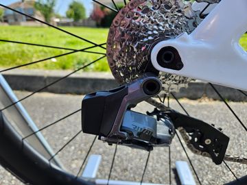 Used BMC Timemachine 01 DISC TWO 2023 2023 Road & Gravel, White — image 7 of 12