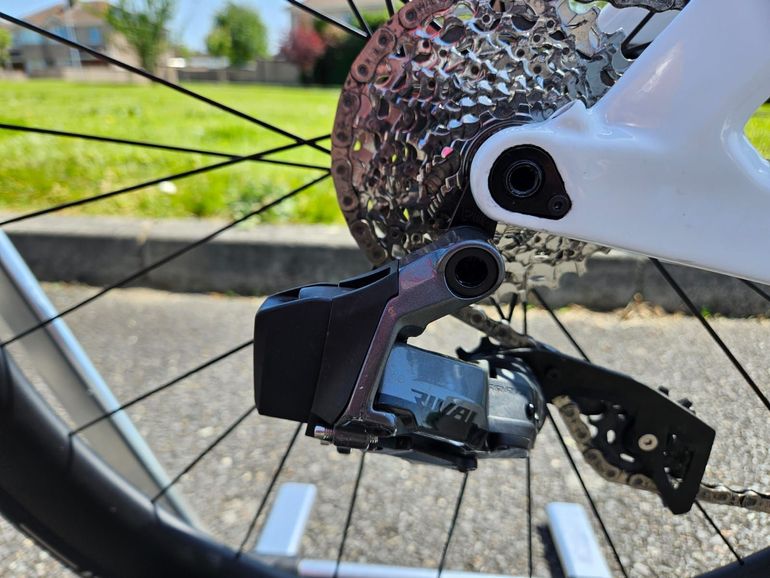 Used BMC Timemachine 01 DISC TWO 2023 2023 Road & Gravel, White — image 7 of 12