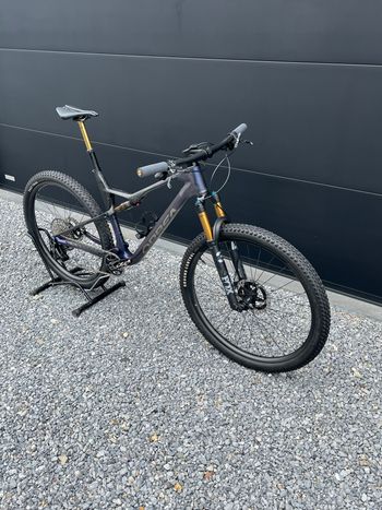 Used Orbea OIZ M-TEAM AXS 2025 2025 Mountainbike, Violett, 29 — image 4 of 12