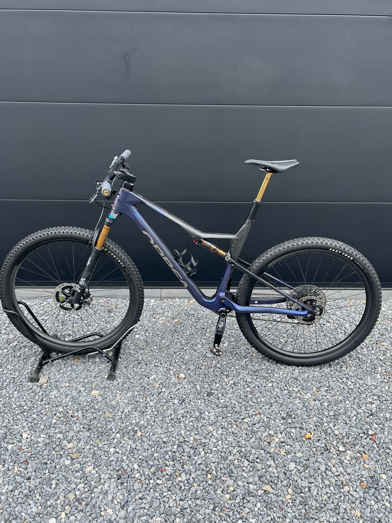Used Orbea OIZ M-TEAM AXS 2025 2025 Mountainbike, Violett, 29 — image 6 of 12