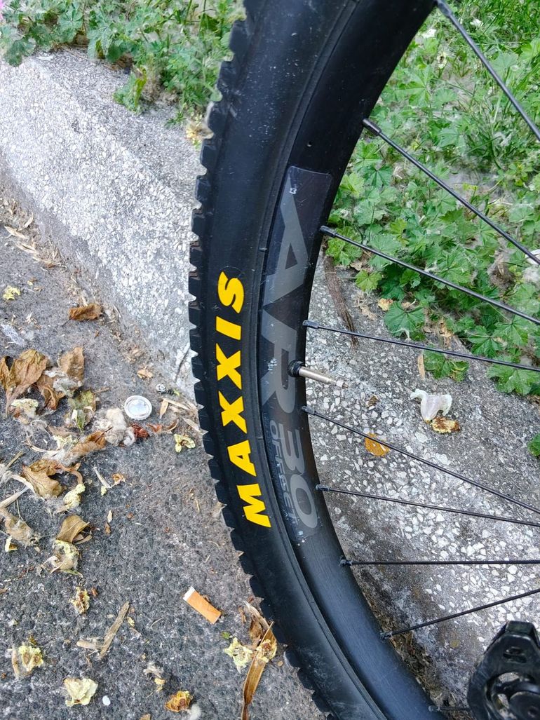 Used Orbea Rise Shimano Deore XT 2023 Mountainbike — image 5 of 6