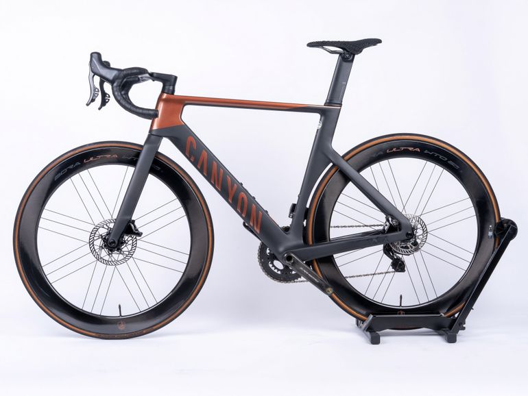 Used Canyon Aeroad CFR WRL 2024 2024 Road & Gravel — image 3 of 14