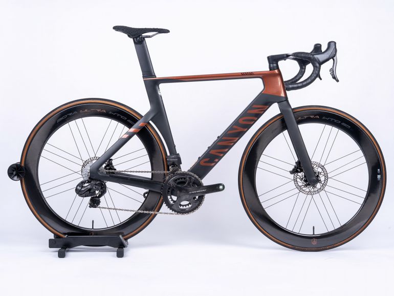Used Canyon Aeroad CFR WRL 2024 2024 Road & Gravel — image 1 of 14