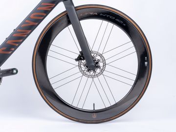 Gebrauchtes Canyon Aeroad CFR WRL 2024 2024 Road & Gravel, Schwarz — Bild 9 von 14