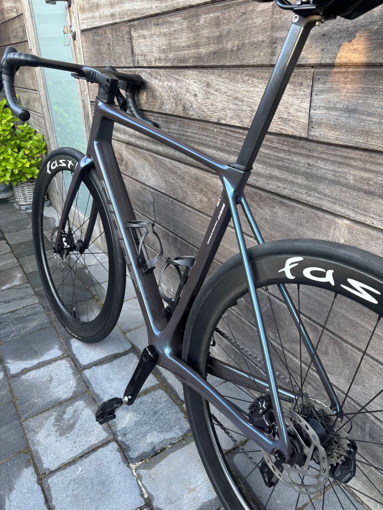 Used Giant TCR Advanced Pro 0 Di2 2025 2025 Road & Gravel — image 11 of 11