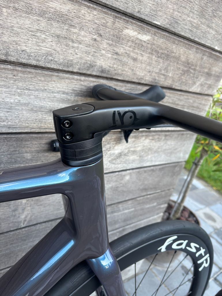 Used Giant TCR Advanced Pro 0 Di2 2025 2025 Road & Gravel — image 7 of 11